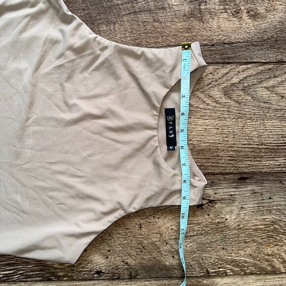 E FAN Medium Women's Taupe Tank Top Buttery Soft High Neck Cropped - Picture 8 of 12